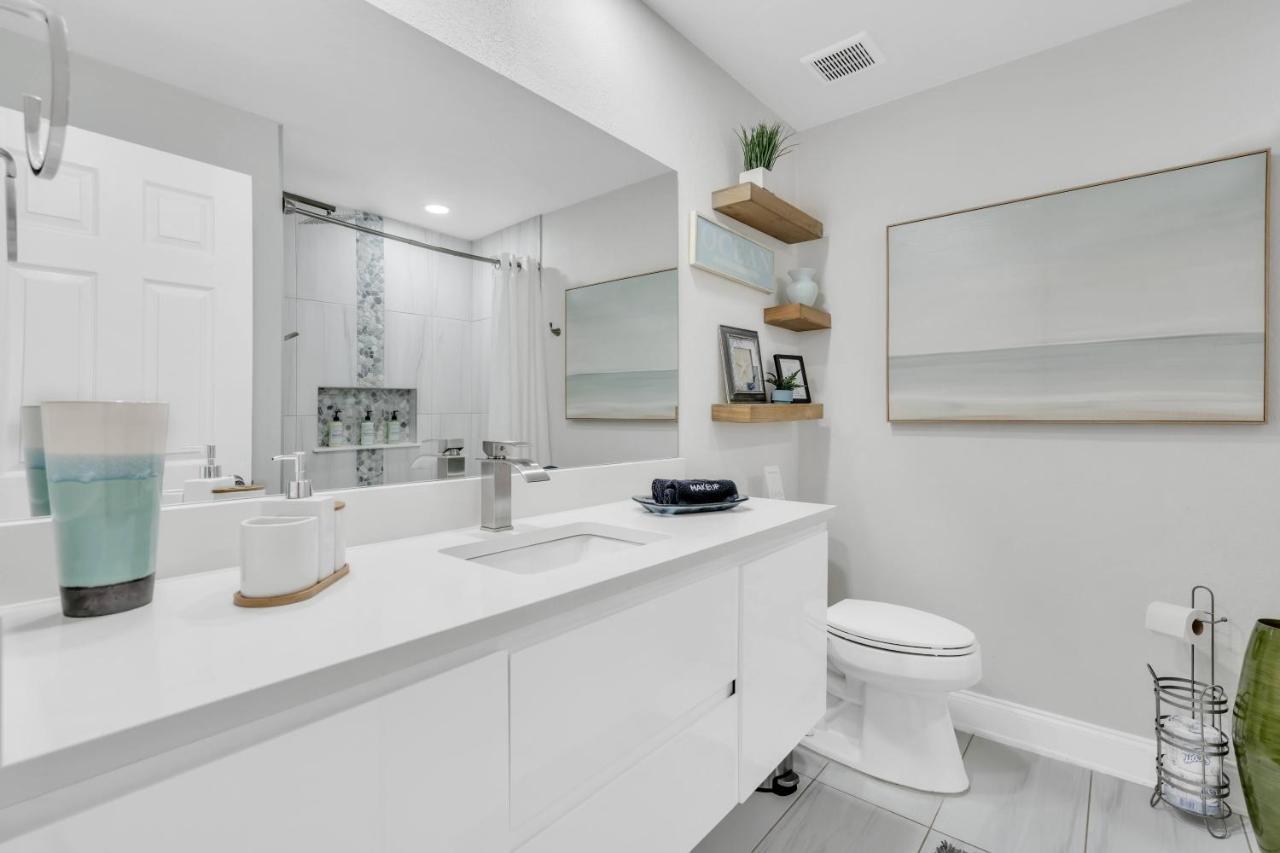 2Bed 1Bath Suite Minutes To Downtown, Beaches, Restaurants, Theaters And More Sarasota Exteriör bild