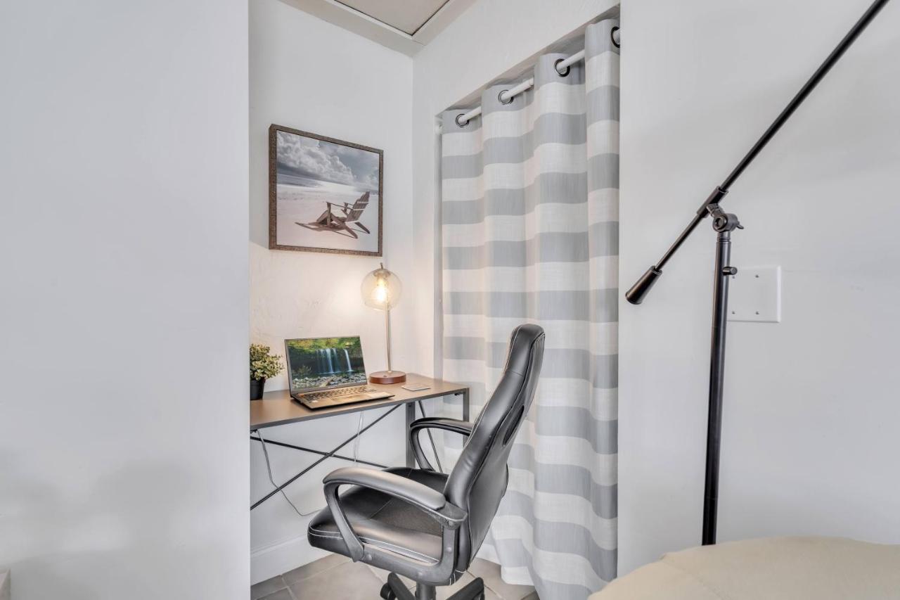 2Bed 1Bath Suite Minutes To Downtown, Beaches, Restaurants, Theaters And More Sarasota Exteriör bild